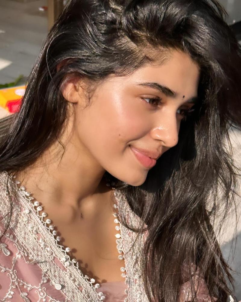 krithi-shetty-smiley-photos